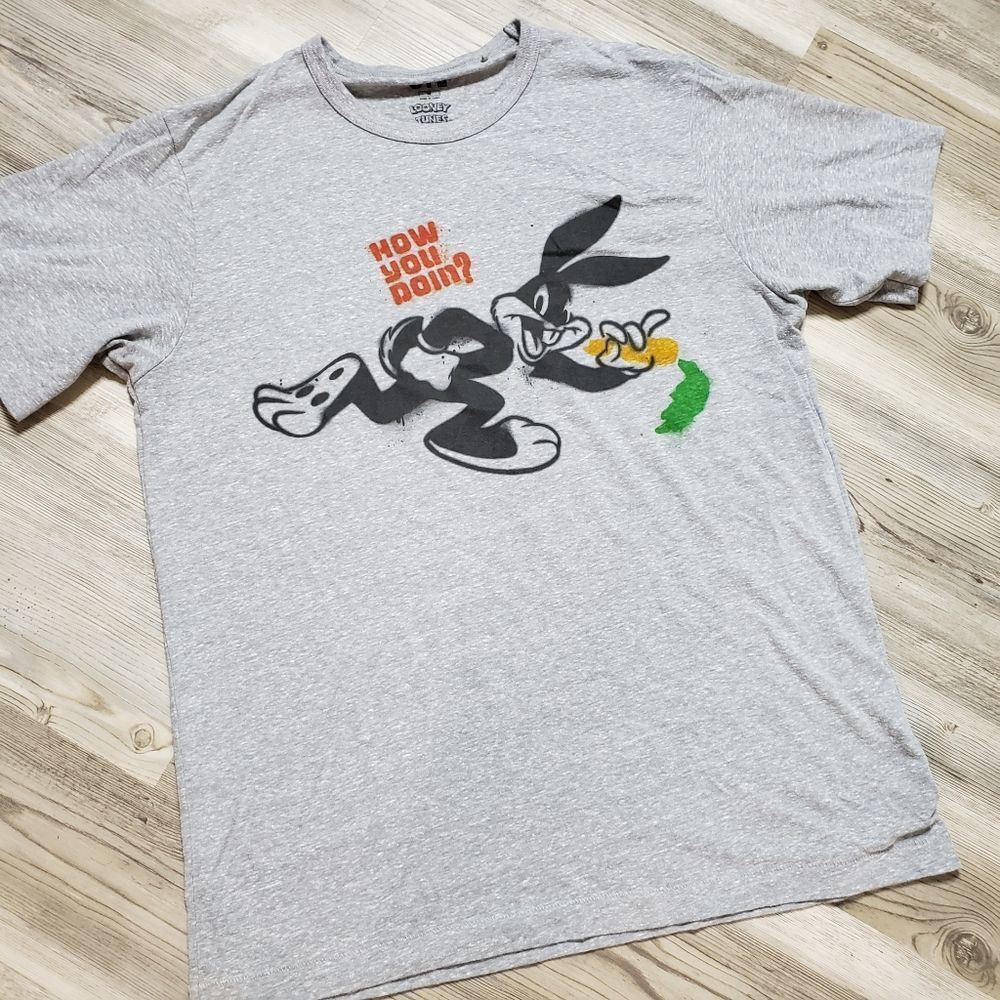 MEN'S UNIQLO BUGS BUNNY T-SHIRT GRAY SIZE MEDIUM